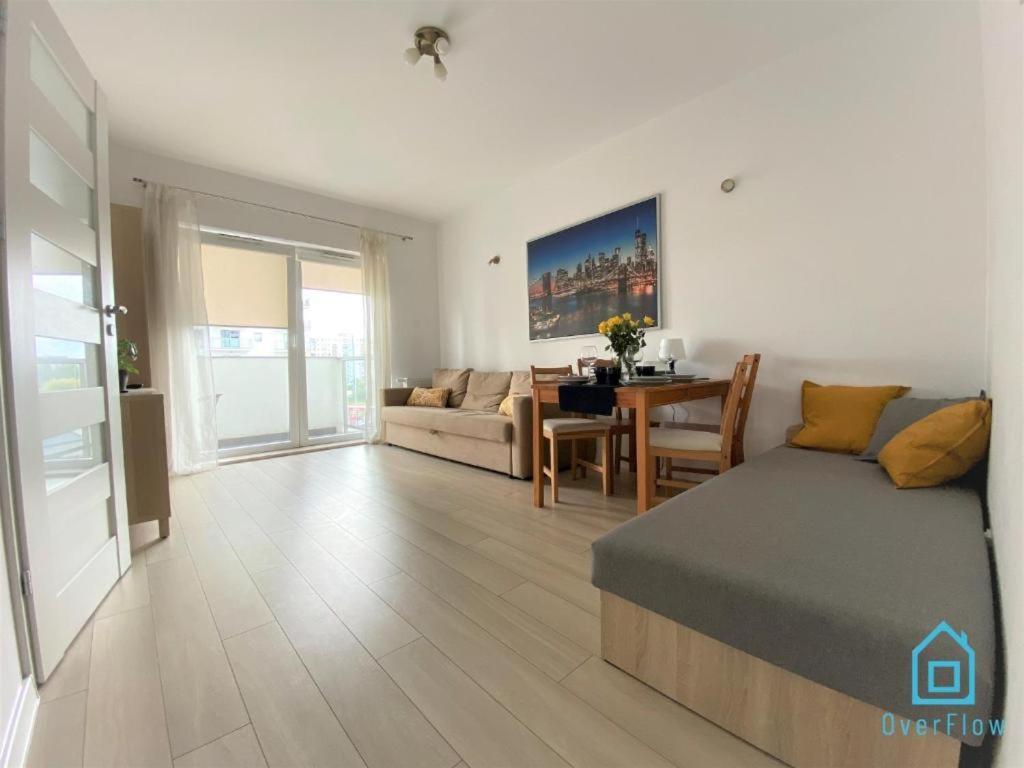 Milky Apartment With Balcony - 3 Km To Baltic Sea Gdańsk Exterior foto