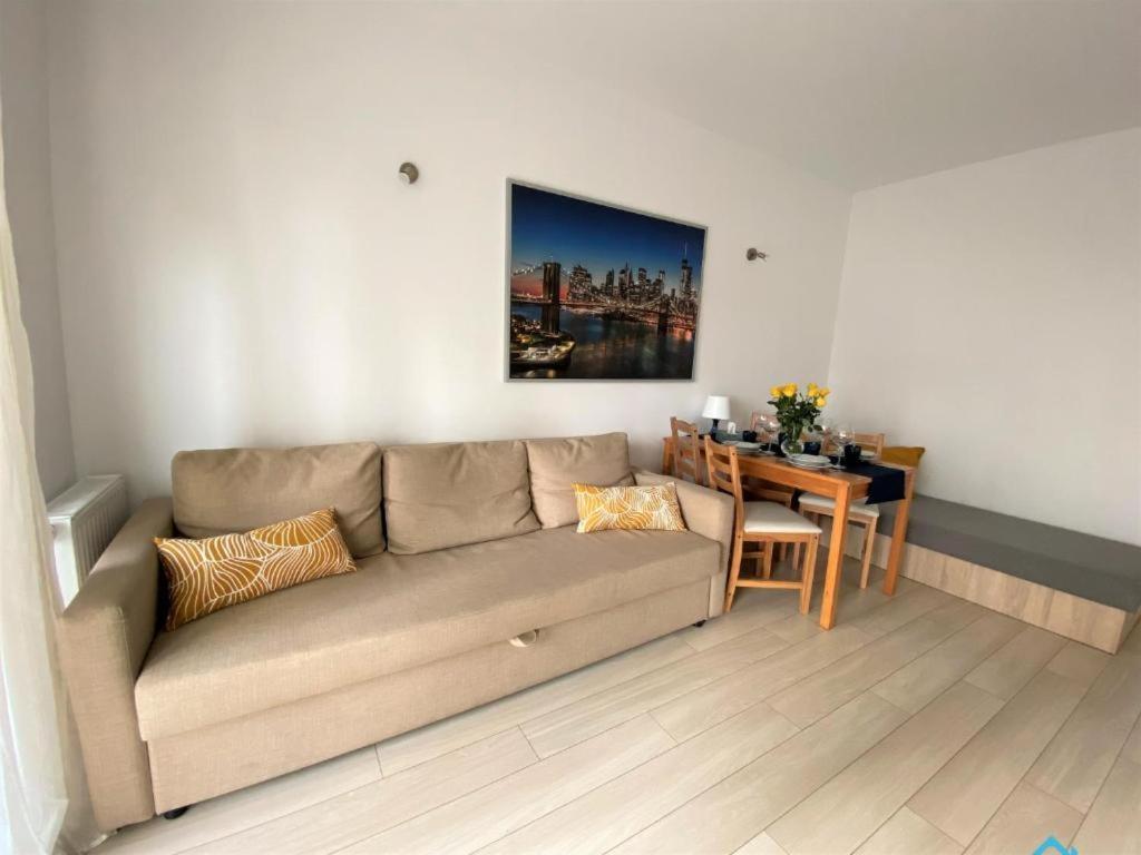 Milky Apartment With Balcony - 3 Km To Baltic Sea Gdańsk Exterior foto